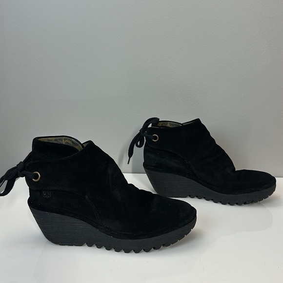 Fly London Yebi Ruched Suede Wedge Booties Size 10 - Picture 2 of 16